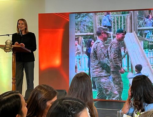 Encuentro entre Amigas 2025 reunió a más de 300 mujeres en una noche de unidad, alegría y solidaridad!